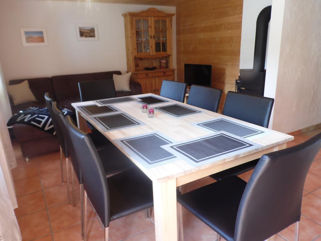 Appartment Chalet Sonnenheim คันเดอร์ชเตค ภายนอก รูปภาพ