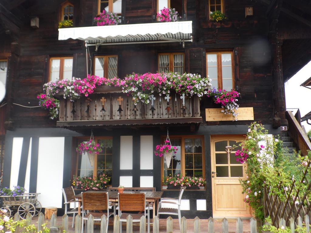 Appartment Chalet Sonnenheim คันเดอร์ชเตค ภายนอก รูปภาพ